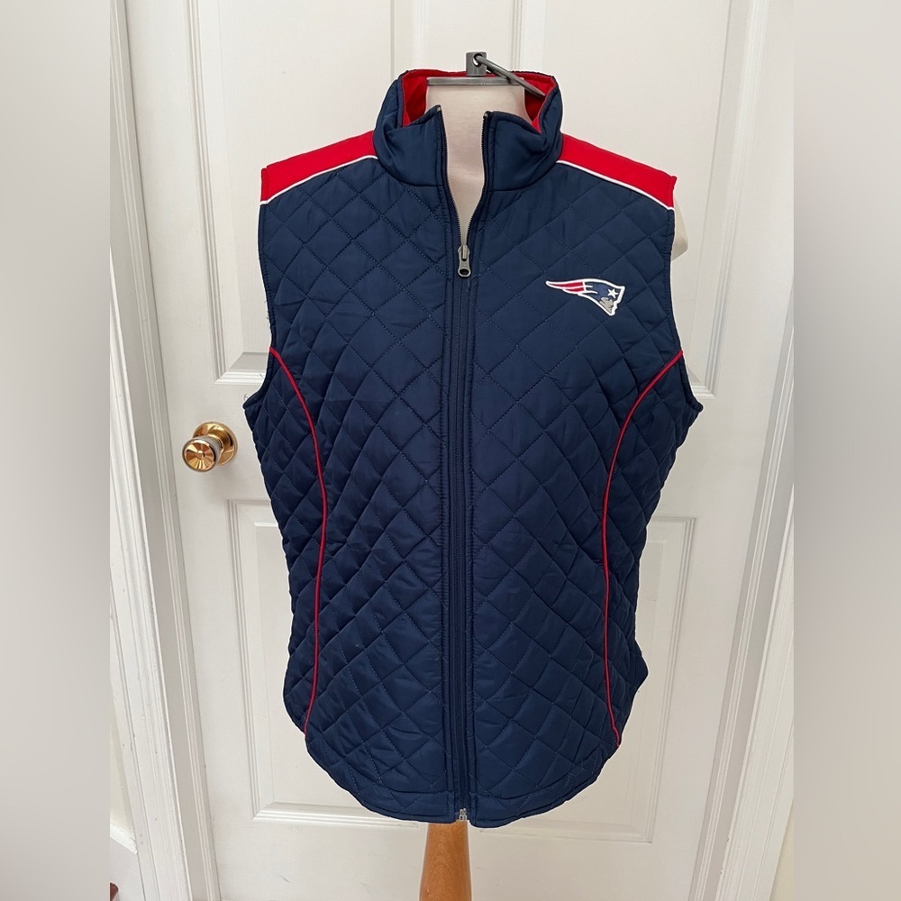 NFL Team Apparel “Patriots “ ladies quilted vest